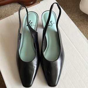 Life Stride , black 7 1/2 size with heel strap.